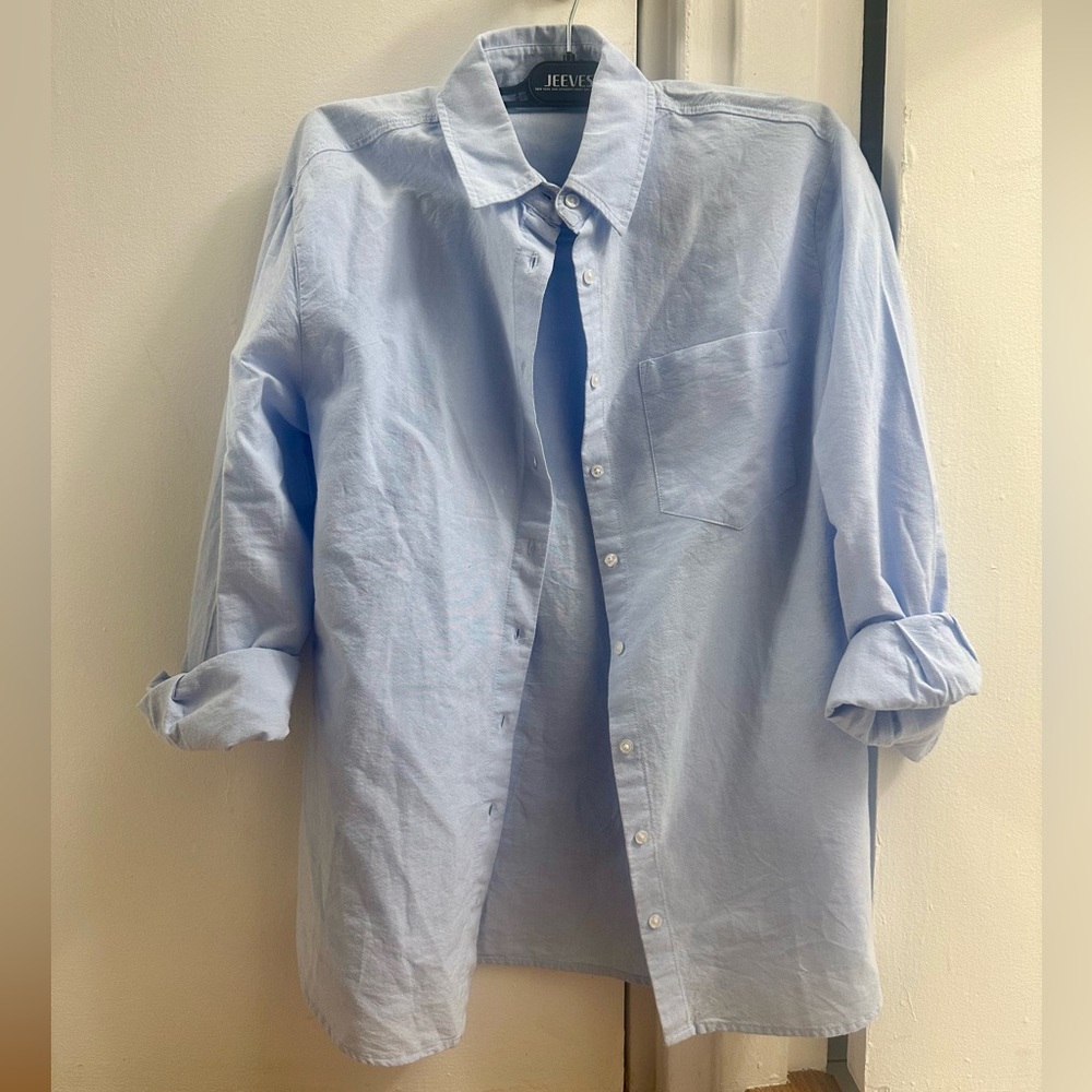 🩵Light Blue Shirt. - Picture 2 of 4